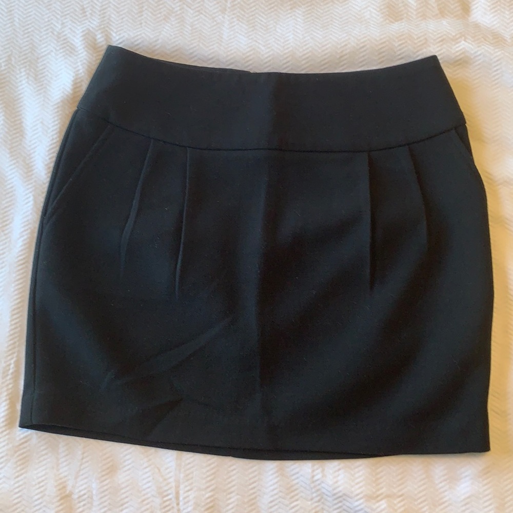 Pleated Mini skirt with pockets